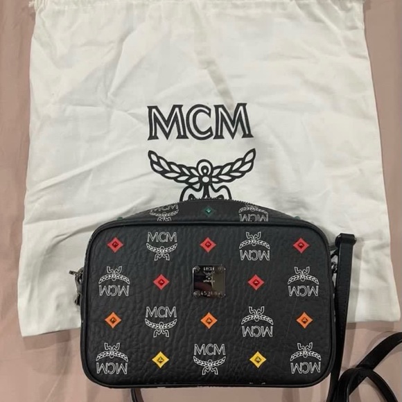 MCM Camera Bag in Skyoptic Visetos - Picture 2 of 3